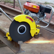 NQG-5型内燃切轨机