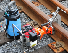 NZG-31型内燃钢轨钻孔机